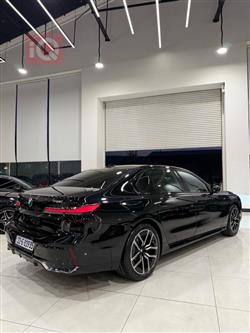 بي ام دبليو الفئة 7